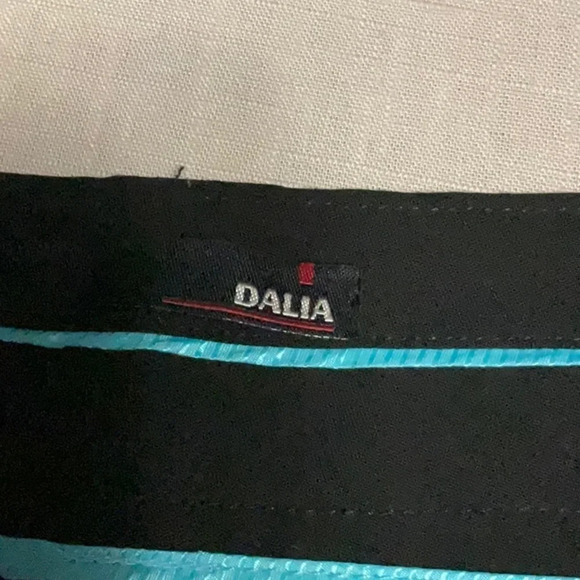 Dalia - Picture 5 of 7